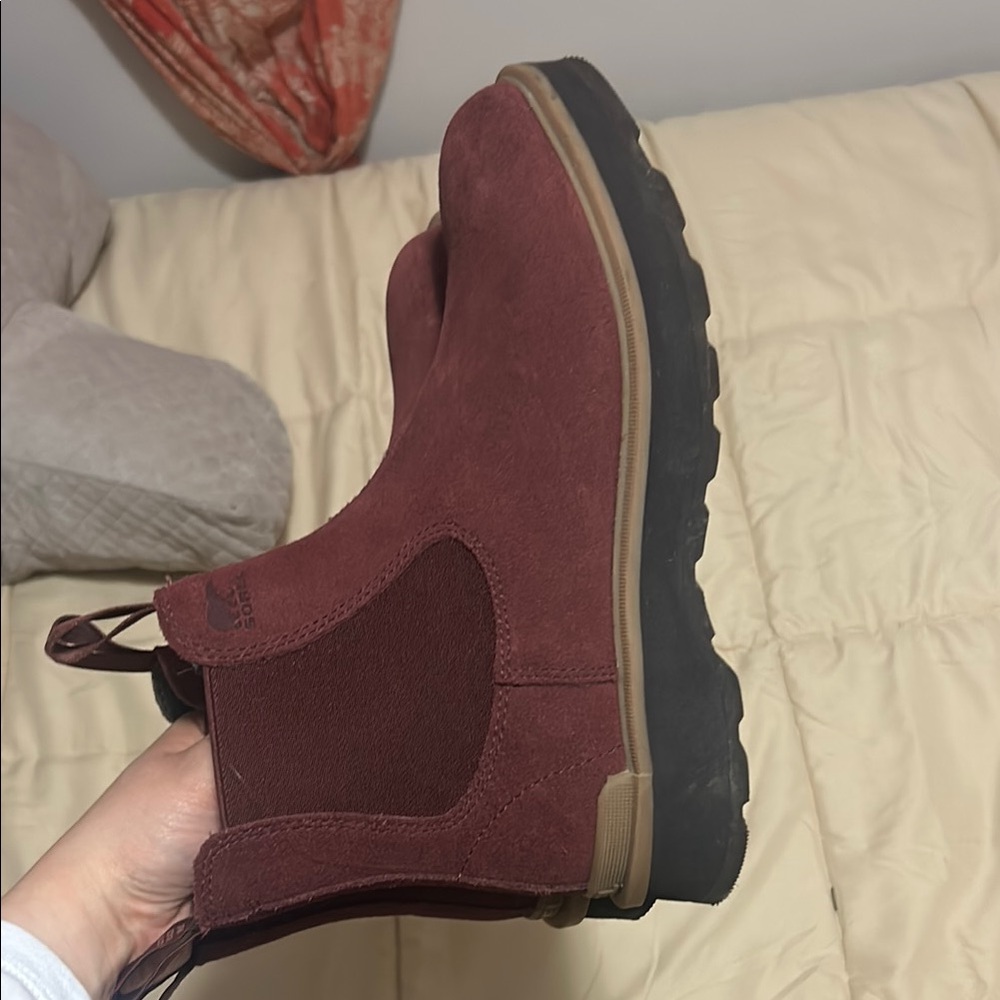 SOREL Autumn Burgundy Chelsea weather Boots